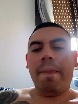 Snapshot of davidxxx099 chatting on 03/25/26, 03:07 davidxxx099 online show from 03/25/26, 03:07