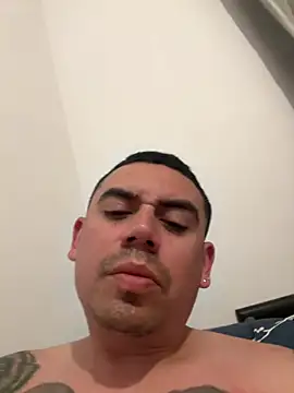 Snapshot of davidxxx099 chatting on 04/04/26, 06:00 davidxxx099 online show from 04/04/26, 06:00