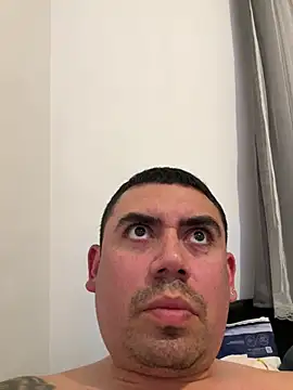 Snapshot of davidxxx099 chatting on 04/10/26, 10:25 davidxxx099 online show from 04/10/26, 10:25