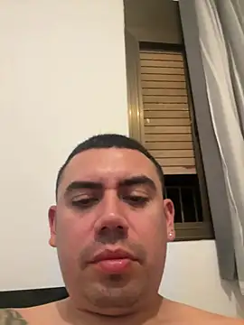 davidxxx099 online show from 08/01/26, 11:47