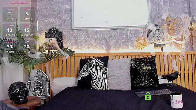 Snapshot of princequinn_ chatting on 10/11/25, 08:07 princequinn online show from 10/11/25, 08:07