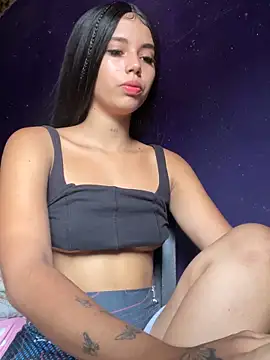 Snapshot of sommerAdams chatting on 09/23/25, 08:45 sommerAdams online show from 09/23/25, 08:45