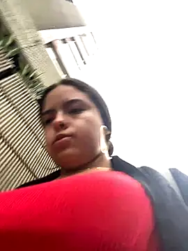 Snapshot of EmilyHarperr chatting on 10/18/25, 11:33 EmilyHarperr online show from 10/18/25, 11:33