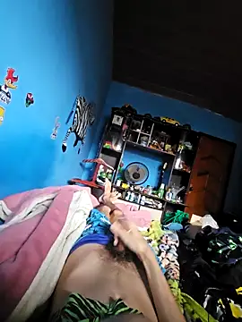 boysafado2521 online show from 09/13/25, 04:18