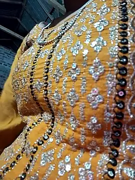 Snapshot of maya-Couple19 chatting on 09/11/25, 07:36 maya-Couple19 online show from 09/11/25, 07:36