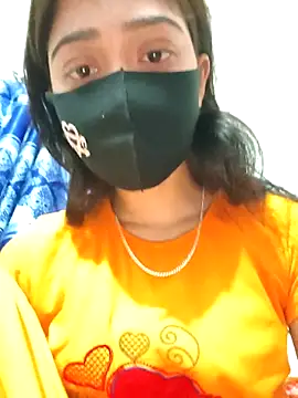 Snapshot of maya-Couple19 chatting on 11/10/25, 06:29 maya-Couple19 online show from 11/10/25, 06:29