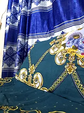 Snapshot of maya-Couple19 chatting on 11/23/25, 06:08 maya-Couple19 online show from 11/23/25, 06:08