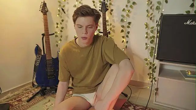 RusBradPitt online show from 02/16/26, 04:25