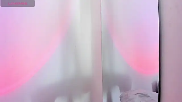 Snapshot of Viioleett_cum chatting on 04/22/26, 02:51 Viioleett cum online show from 04/22/26, 02:51