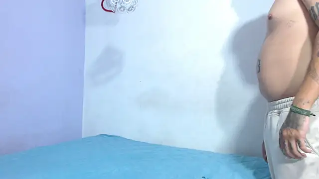 onixandghosty1 online show from 12/03/25, 07:01