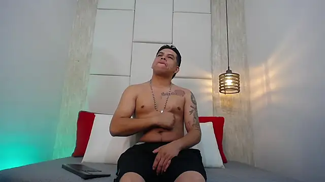 Dominic Taylor  online show from 09/10/25, 02:33