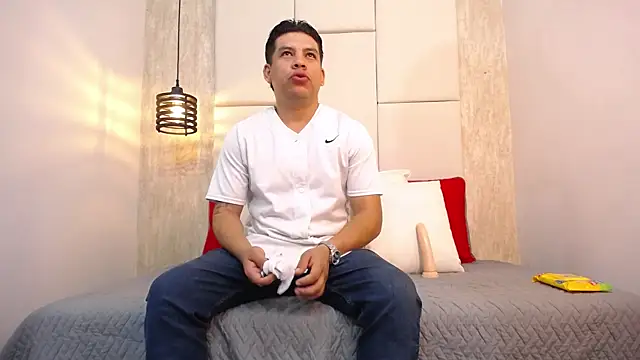 Dominic Taylor  online show from 09/18/25, 11:45