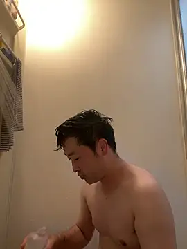 shin0689 online show from 10/12/25, 10:42