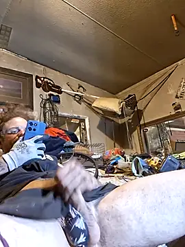 bearded cross online show from 03/30/26, 11:11