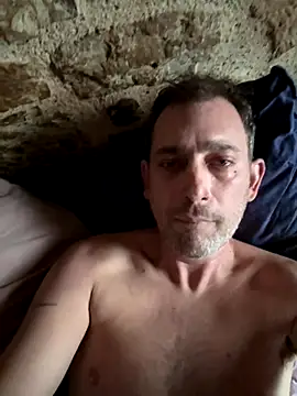 tamtamat46 online show from 10/29/25, 04:20