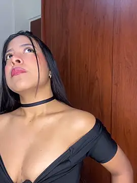 Kendra C online show from 10/13/25, 09:48