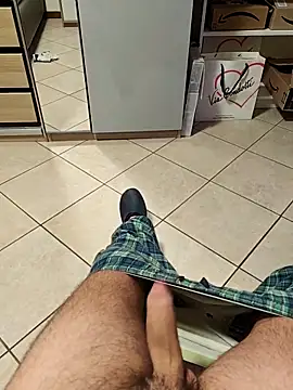 Snapshot of LucifertheGenius chatting on 11/25/25, 01:27 LucifertheGenius online show from 11/25/25, 01:27