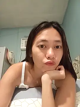 Snapshot of Sugar_Gen chatting on 09/21/25, 12:18 Sugar Gen online show from 09/21/25, 12:18