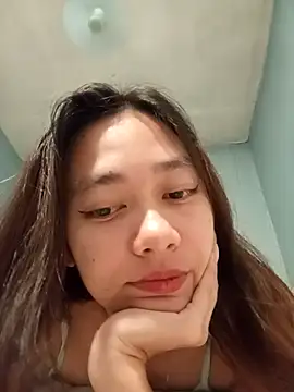 Snapshot of Sugar_Gen chatting on 10/16/25, 02:40 Sugar Gen online show from 10/16/25, 02:40