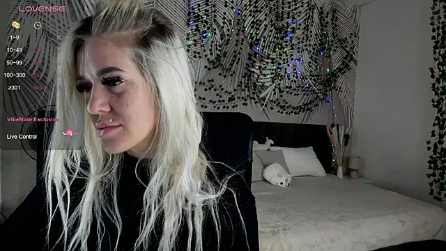 Kira Key online show from 02/21/26, 01:50