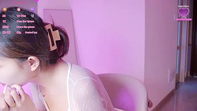 Snapshot of cococo77 chatting on 09/22/25, 06:37 cococo77 online show from 09/22/25, 06:37