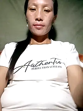 Snapshot of Lisa_pusy chatting on 10/06/25, 04:43 Lisa pusy online show from 10/06/25, 04:43
