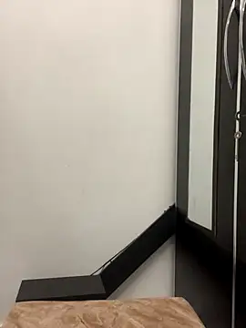 layra 9900 online show from 11/01/25, 07:49