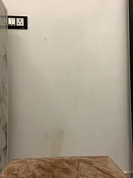 layra 9900 online show from 11/24/25, 07:02