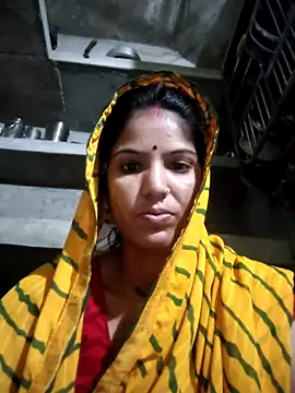 Snapshot of Riya_jaan12 chatting on 04/15/26, 02:51 Riya jaan12 online show from 04/15/26, 02:51