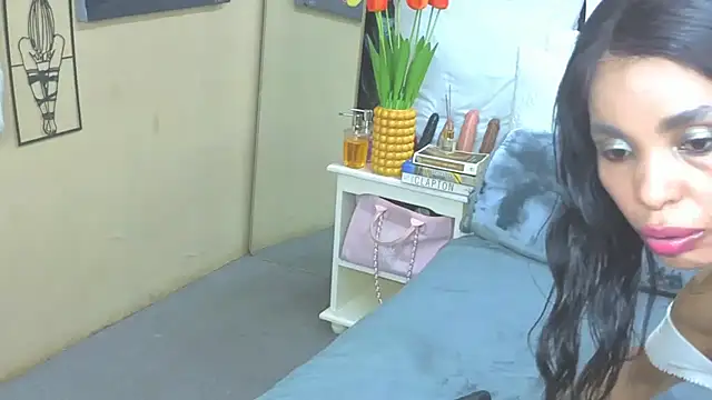 Snapshot of CaramelNatashaxx chatting on 09/14/25, 05:28 CaramelNatashaxx online show from 09/14/25, 05:28