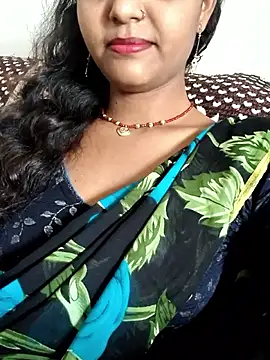 AnanyaKapoor89 online show from 09/17/25, 05:42