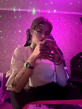 n1ghtcloud online show from 09/22/25, 10:28