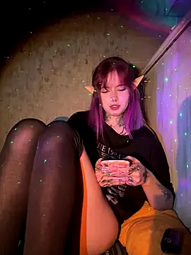 n1ghtcloud online show from 11/22/25, 07:02