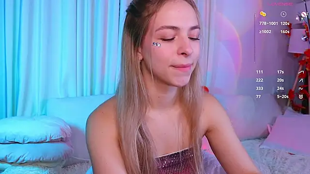 Snapshot of ShinyBarbie chatting on 10/24/25, 06:43 ShinyBarbie online show from 10/24/25, 06:43