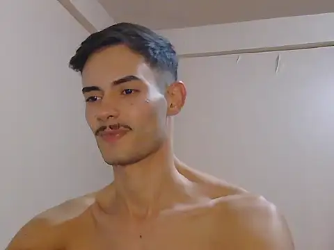 Snapshot of Oheitorofc chatting on 04/09/26, 10:48 Oheitorofc online show from 04/09/26, 10:48