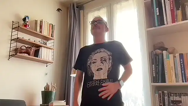 Milkywaymen online show from 10/18/25, 12:17