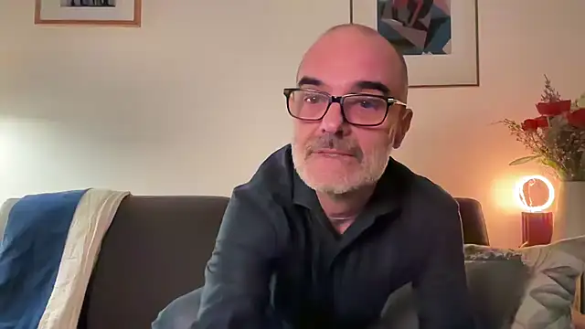 Snapshot of Milkywaymen chatting on 03/22/26, 07:50 Milkywaymen online show from 03/22/26, 07:50