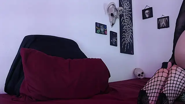 Snapshot of Valakiablood chatting on 03/07/26, 11:24 Valakiablood online show from 03/07/26, 11:24