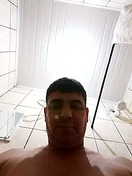 Snapshot of branquinho3 chatting on 11/26/25, 02:56 branquinho3 online show from 11/26/25, 02:56