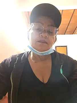 Vickysweeeettt online show from 04/05/26, 10:12