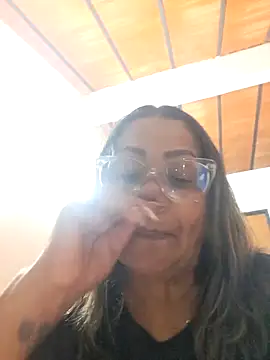 Snapshot of Vickysweeeettt chatting on 06/19/26, 02:05 Vickysweeeettt online show from 06/19/26, 02:05