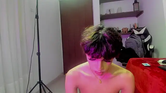 lightboy0 online show from 09/25/25, 04:43