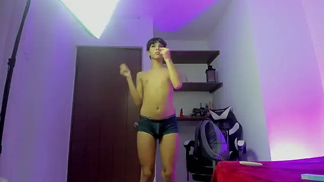 lightboy0 online show from 10/02/25, 04:03