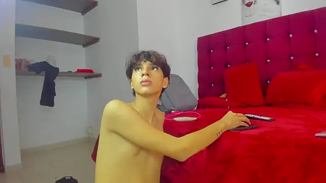 lightboy0 online show from 11/09/25, 03:43