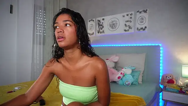 Snapshot of LibertyLust chatting on 09/15/25, 06:24 LibertyLust online show from 09/15/25, 06:24