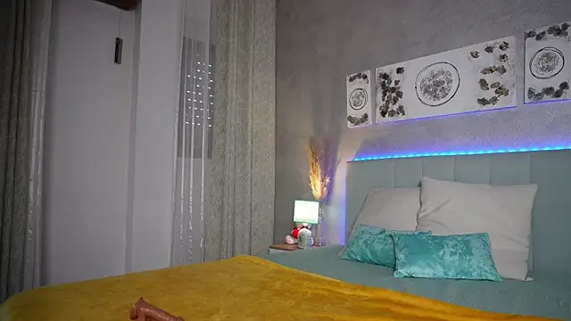 Snapshot of LibertyLust chatting on 09/27/25, 06:40 LibertyLust online show from 09/27/25, 06:40