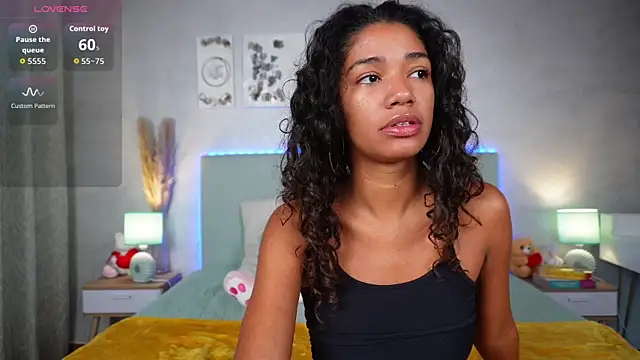 Snapshot of LibertyLust chatting on 10/02/25, 08:43 LibertyLust online show from 10/02/25, 08:43