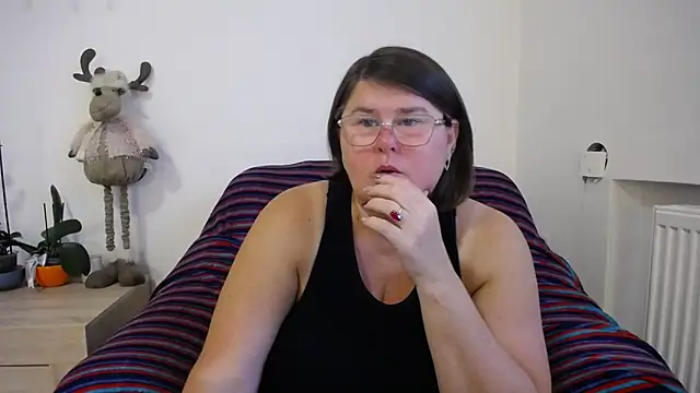 icyheart888 online show from 10/09/25, 08:34