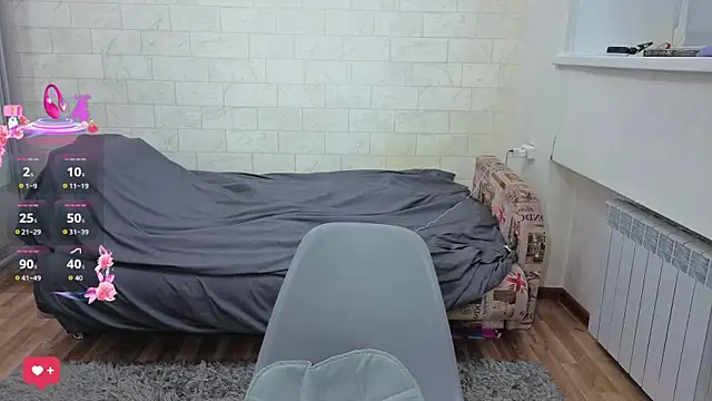 AlisaWyn online show from 10/20/25, 10:49