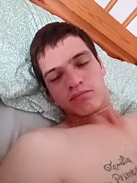 Snapshot of ocampojonas547 chatting on 10/25/25, 11:10 ocampojonas547 online show from 10/25/25, 11:10